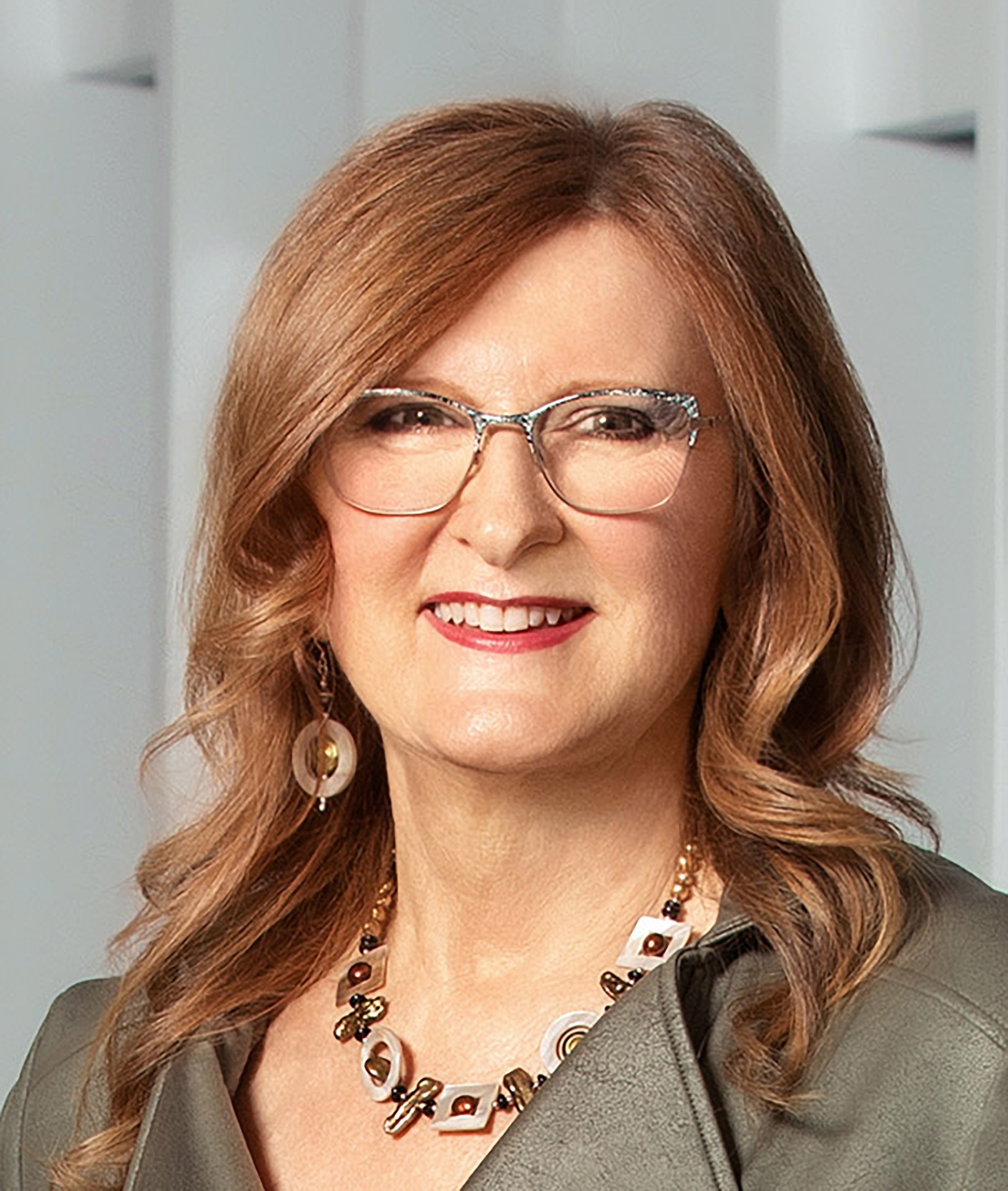 About Bonnie J Lewis | Bonnie J. Lewis Design | Luxury Aging in Place Interior Designer Scottsdale