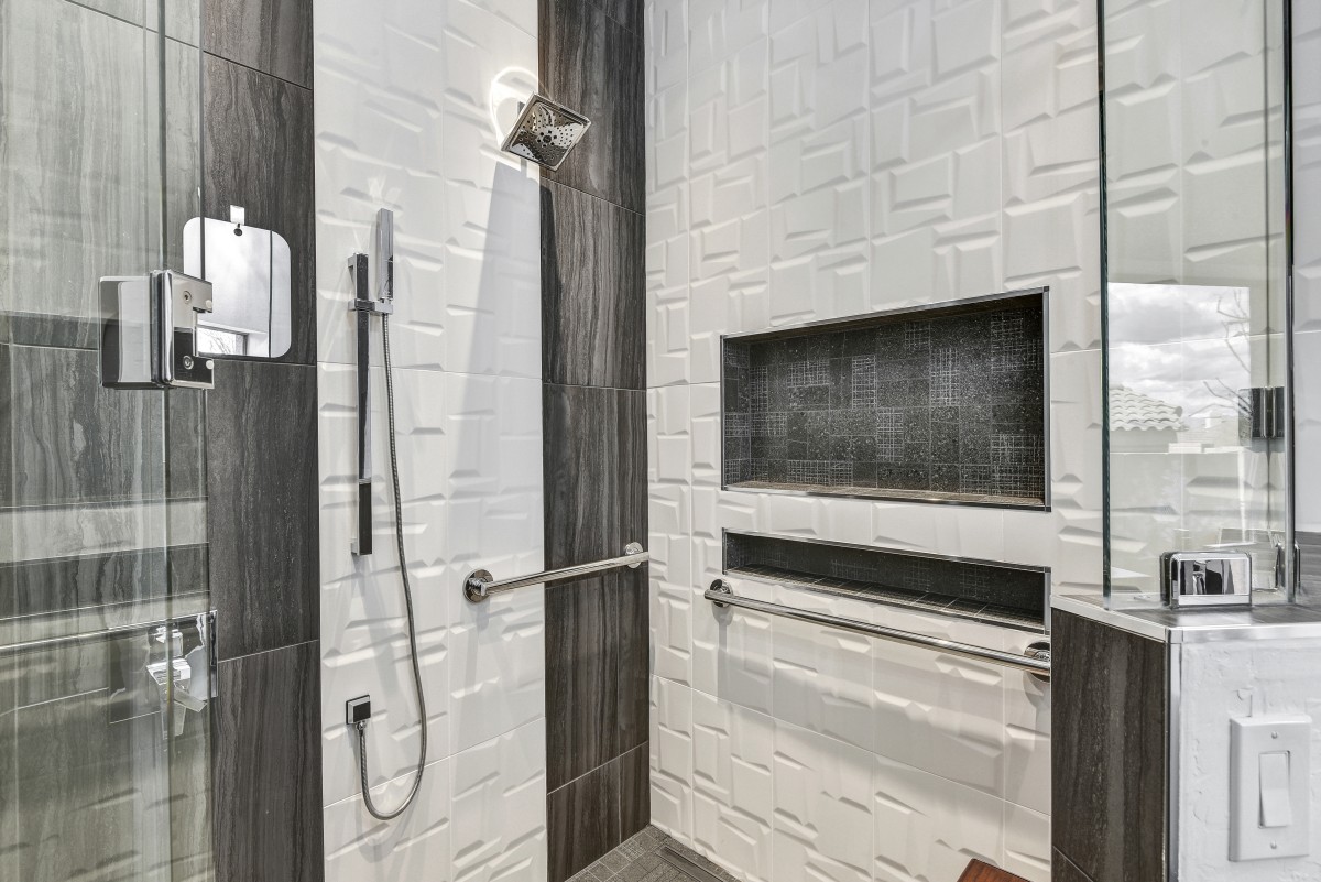 Shower Vignette - After